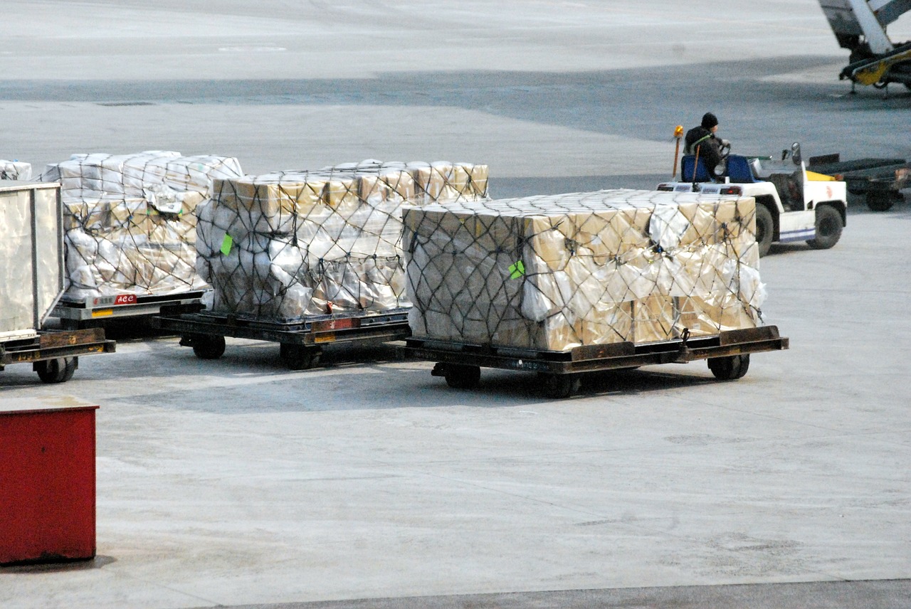 Alfandega do Aeroporto do Porto emite aviso sobre funcionamento durante o período de férias